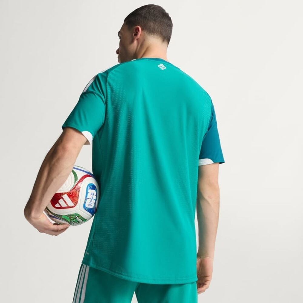 NWT adidas Northern Ireland 2026 Authentic Home Jersey Men L Green Soccer Slim - Picture 12 of 15